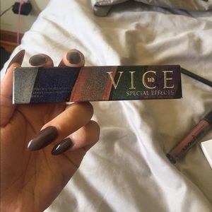 Urban Decay Lip Topper in White Lie